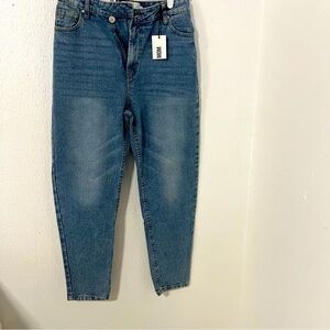 Refuge Denim “High Rise MOM” Jeans Size 5 Light Wash NWT Business Casual
